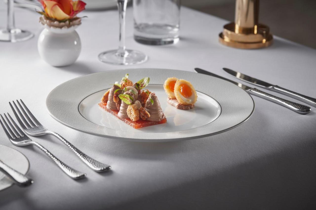 Bathen House Boutique Hotel Екстериор снимка A dinner plate